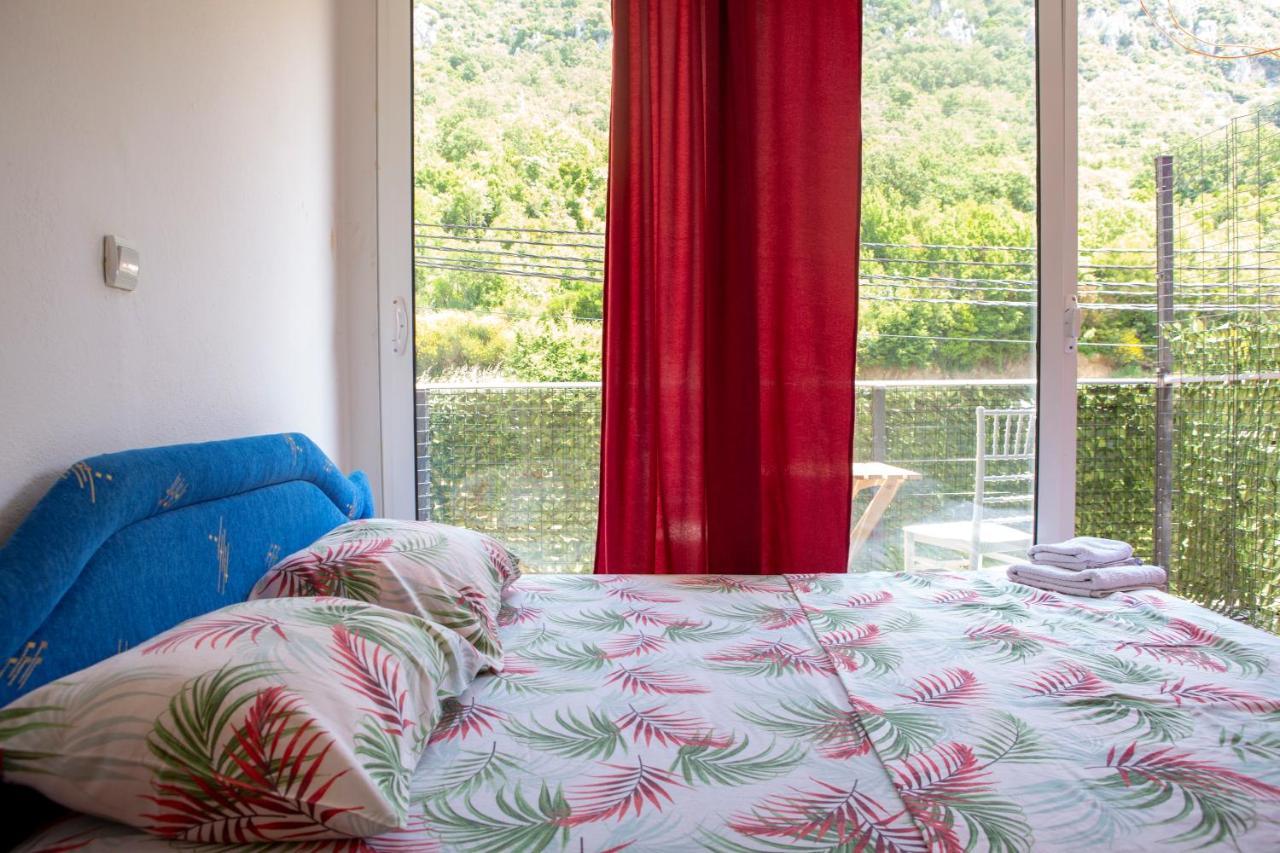 Family Apartments Vukcevic ชานจ์ ภายนอก รูปภาพ