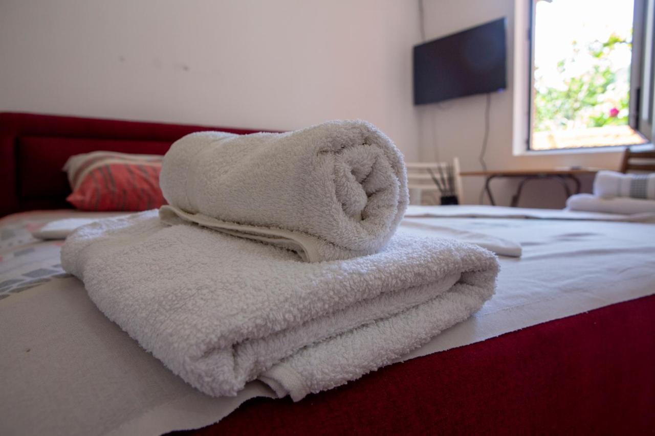Family Apartments Vukcevic ชานจ์ ภายนอก รูปภาพ