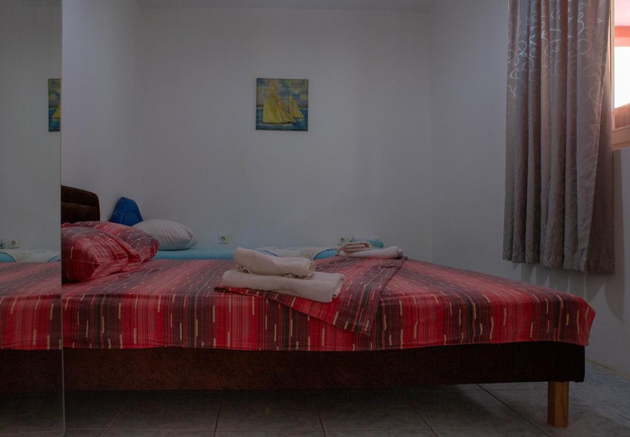 Family Apartments Vukcevic ชานจ์ ภายนอก รูปภาพ