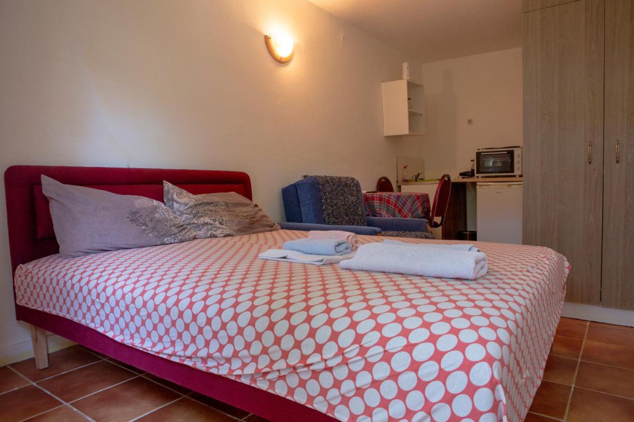 Family Apartments Vukcevic ชานจ์ ภายนอก รูปภาพ