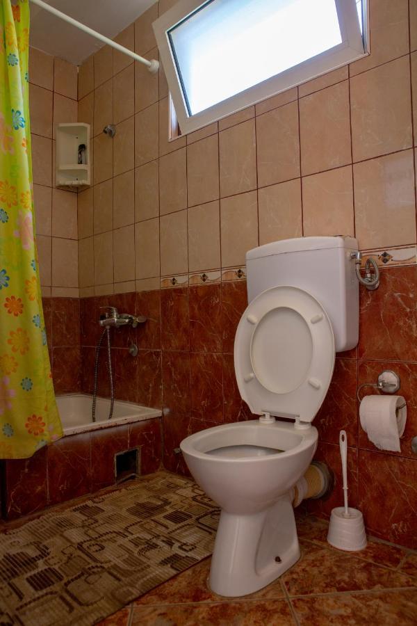 Family Apartments Vukcevic ชานจ์ ภายนอก รูปภาพ